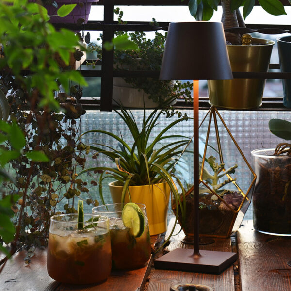 Touch Table Lamp - Image 9
