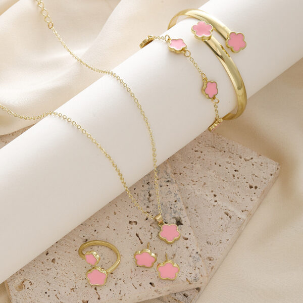 Parthenocissus Grass Jewelry Suit Simple Drop Oil Lucky Flower Necklace 5-piece Set - Image 6