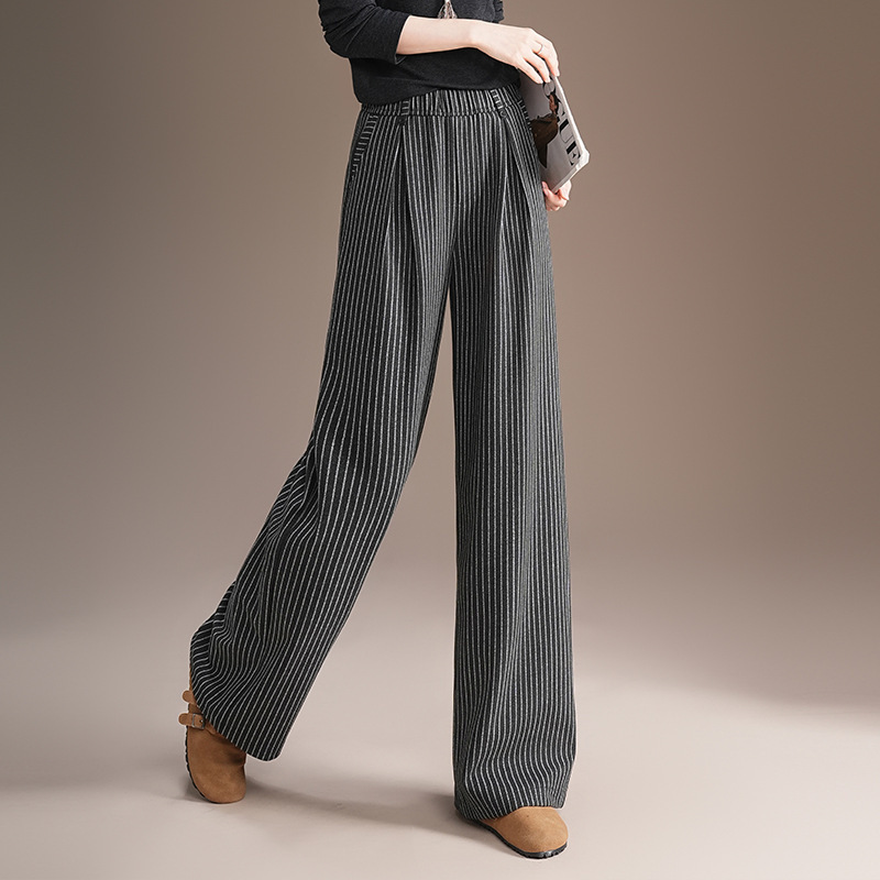 Women's Loose Fashion Slimming Draping Straight Pants - Image 3