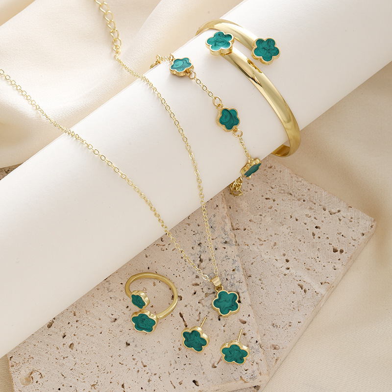 Parthenocissus Grass Jewelry Suit Simple Drop Oil Lucky Flower Necklace 5-piece Set - Image 9