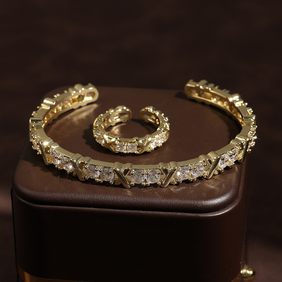 Fashion Inlaid Zircon Bracelet For Men And Women - Image 6