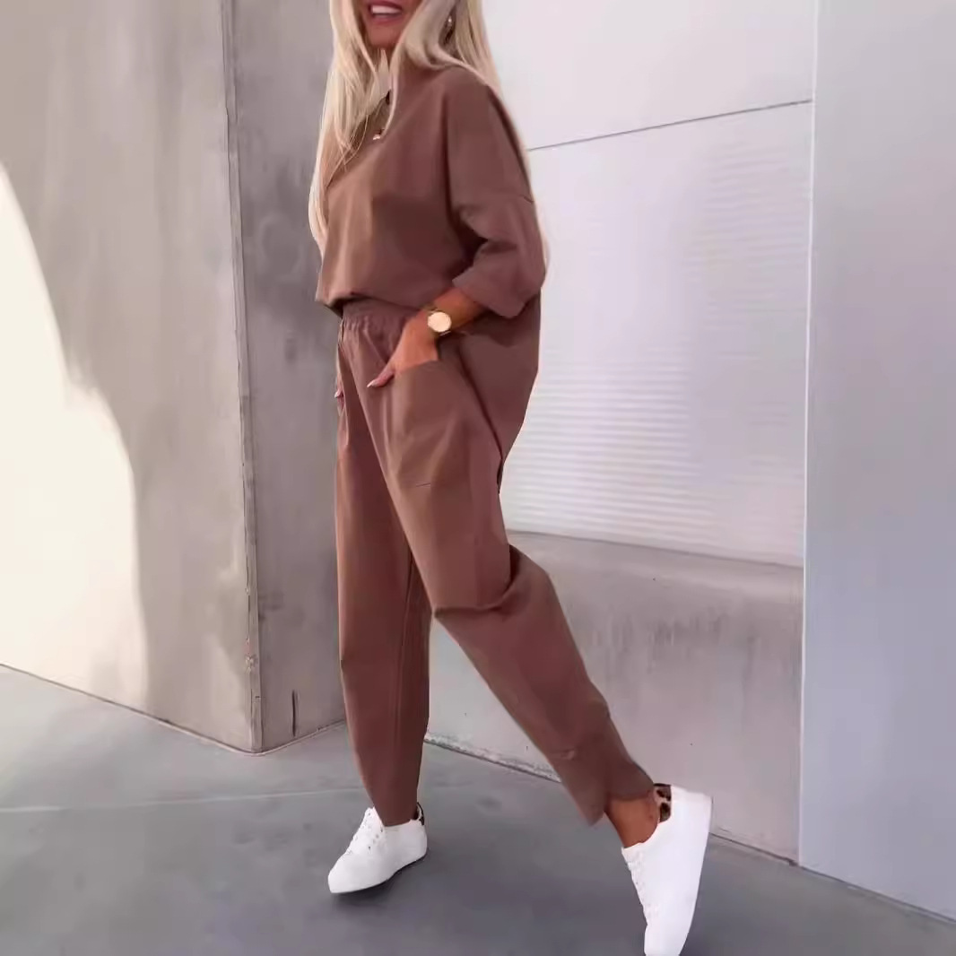 Two-piece Solid Color Round Neck Cropped Pants Set - Image 6