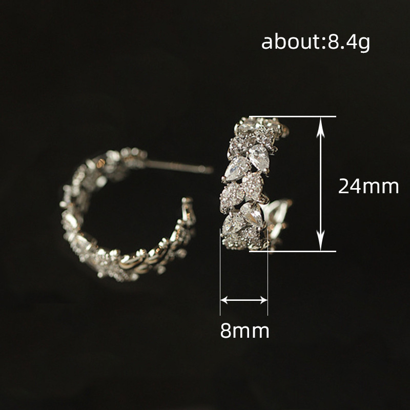 Women's Fashion Versatile Fashionable Exquisite High-grade Earrings - Image 4