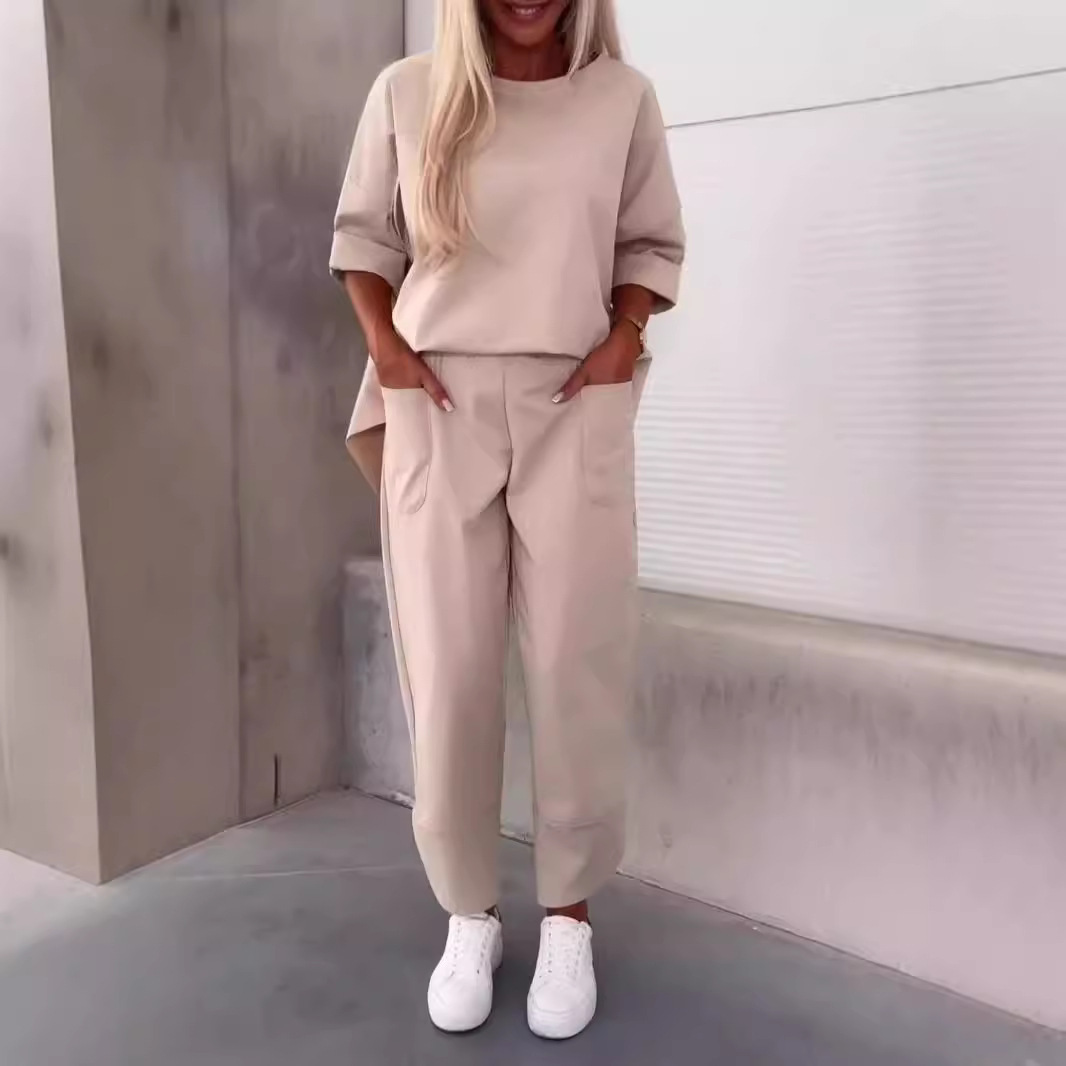 Two-piece Solid Color Round Neck Cropped Pants Set - Image 2