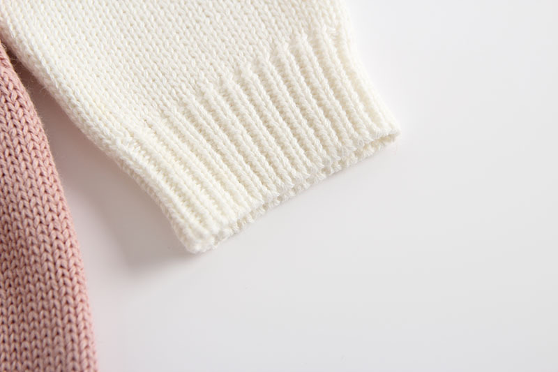 Embroidered one-piece baby girl triangle romper - Image 4