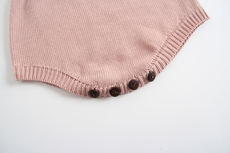 Embroidered one-piece baby girl triangle romper - Image 2