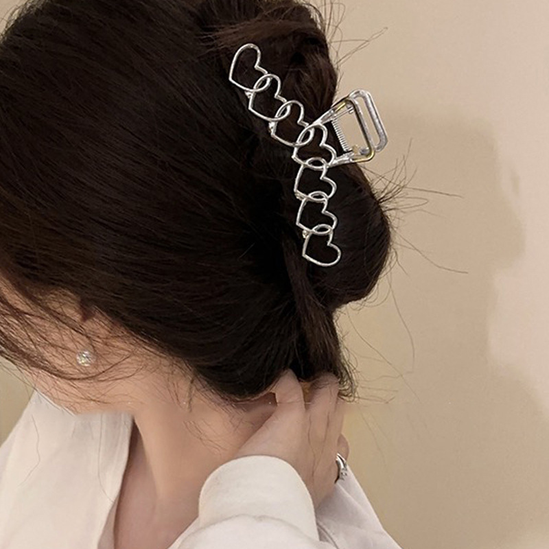 Oversized Pearl Wave Grip Women's Headwear - Image 10