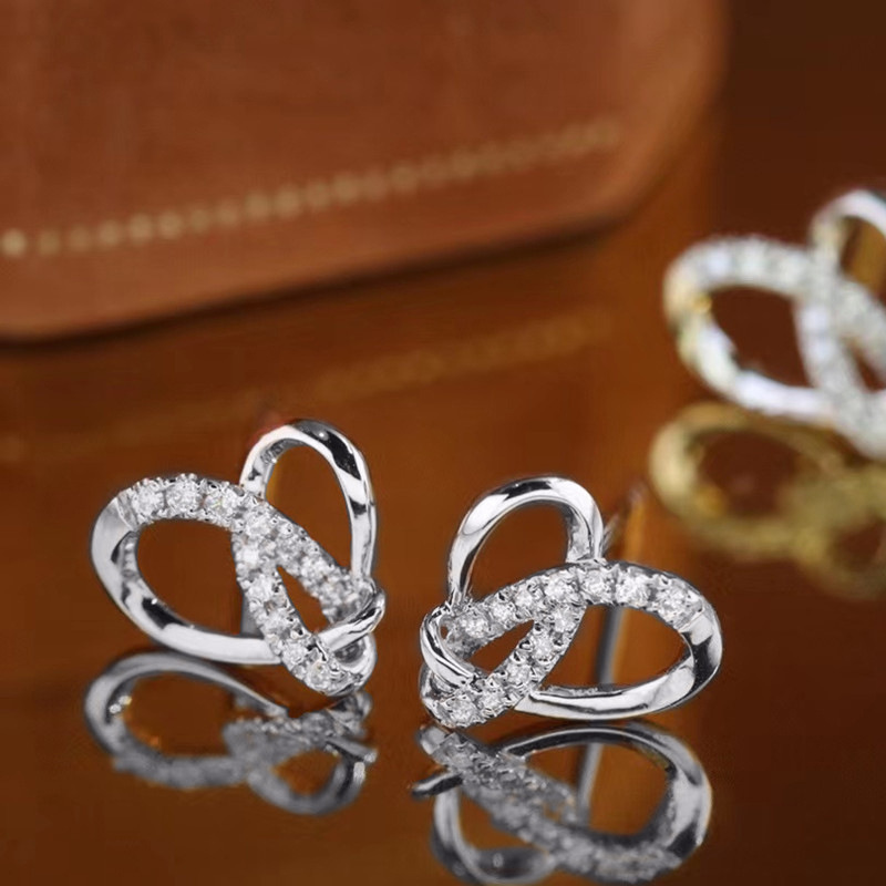 Simple Winding Triangle Micro Inlaid Romantic Heart-shaped Earrings - Image 5