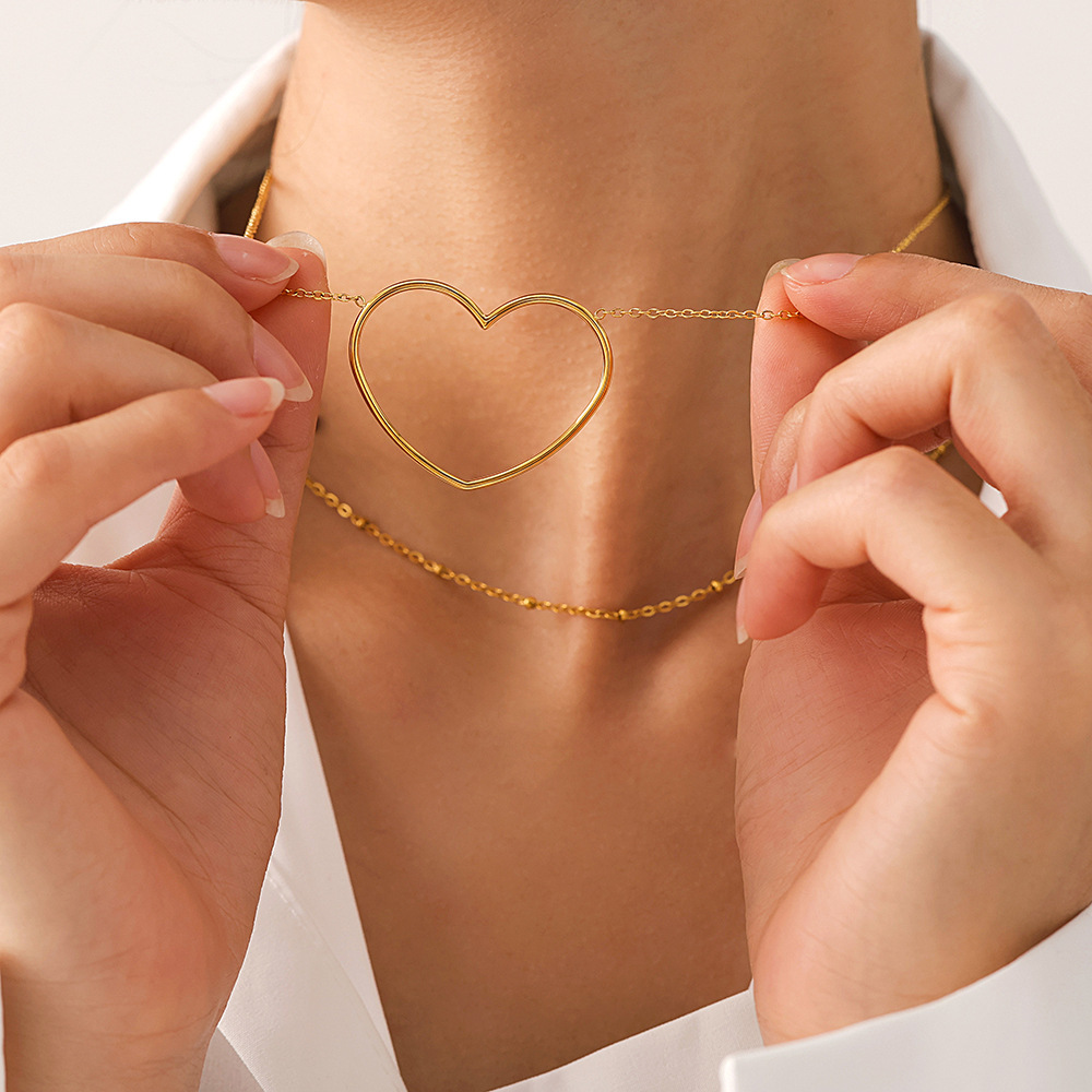 European And American Hollow Love Twin Clavicle Chain Stainless Steel Plated 18K Gold Necklace - Image 5