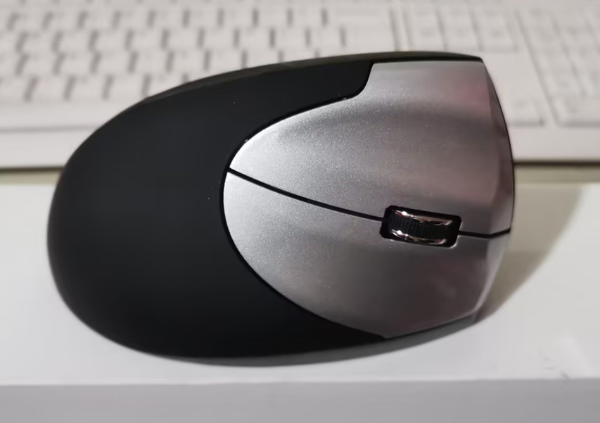 Wireless vertical mouse - Image 2