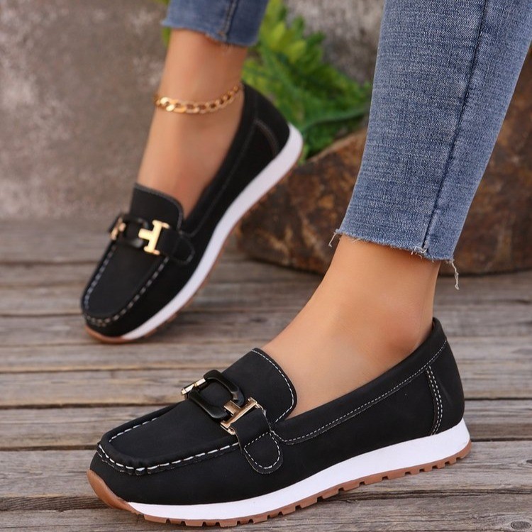 Women's Platform Metal Chain Casual Sneaker - Image 4