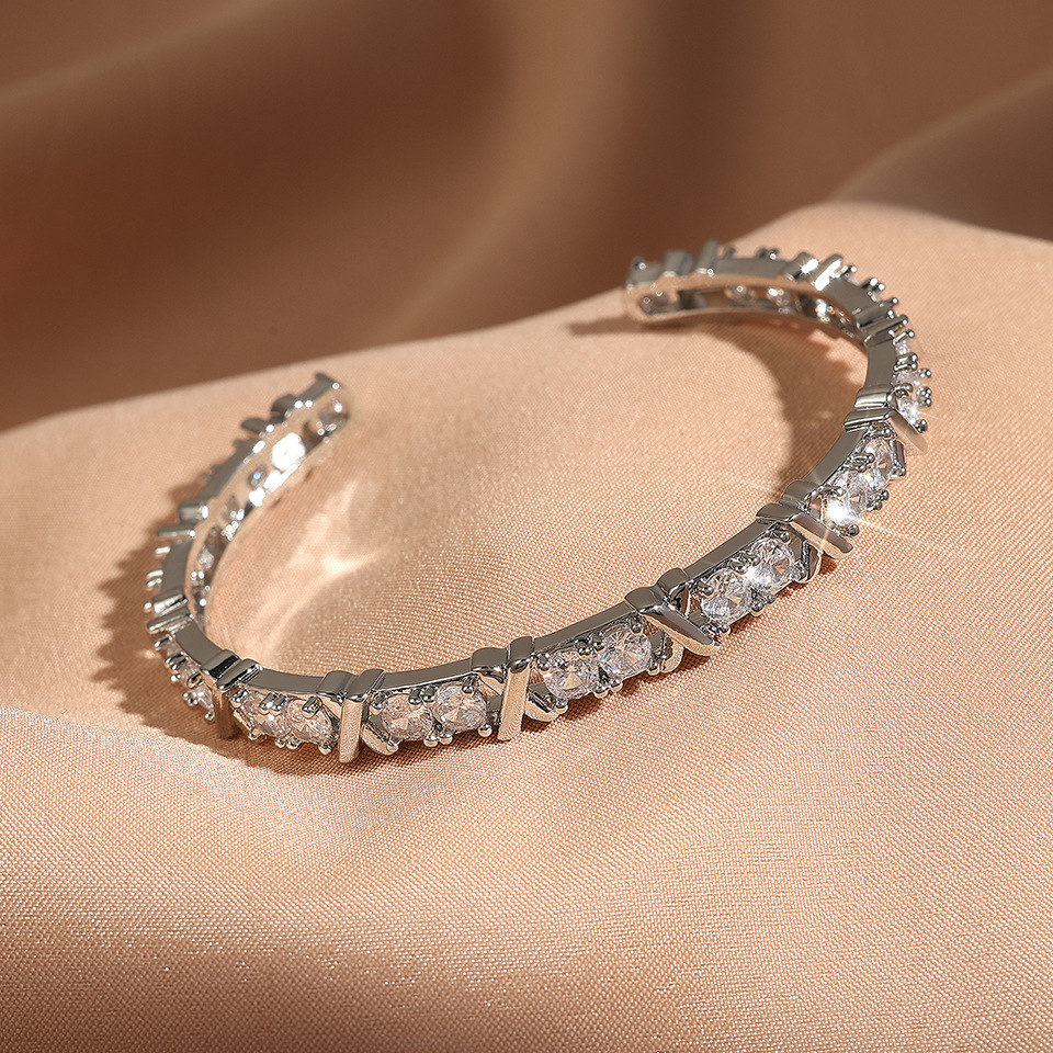 Fashion Inlaid Zircon Bracelet For Men And Women - Image 7