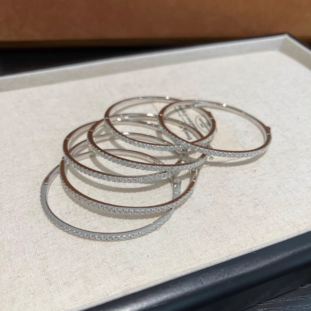 Half Circle Diamond Bracelet Female Affordable Luxury Fashion Niche Exquisite Diamond In The Debris - Image 7