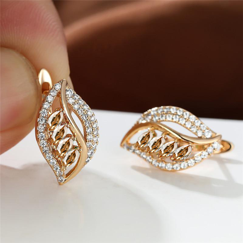 Ins Leaf-shaped Rhinestones Earrings Fashion Unique Zircon-encrusted Stud Earrings Women's Jewelry - Image 3
